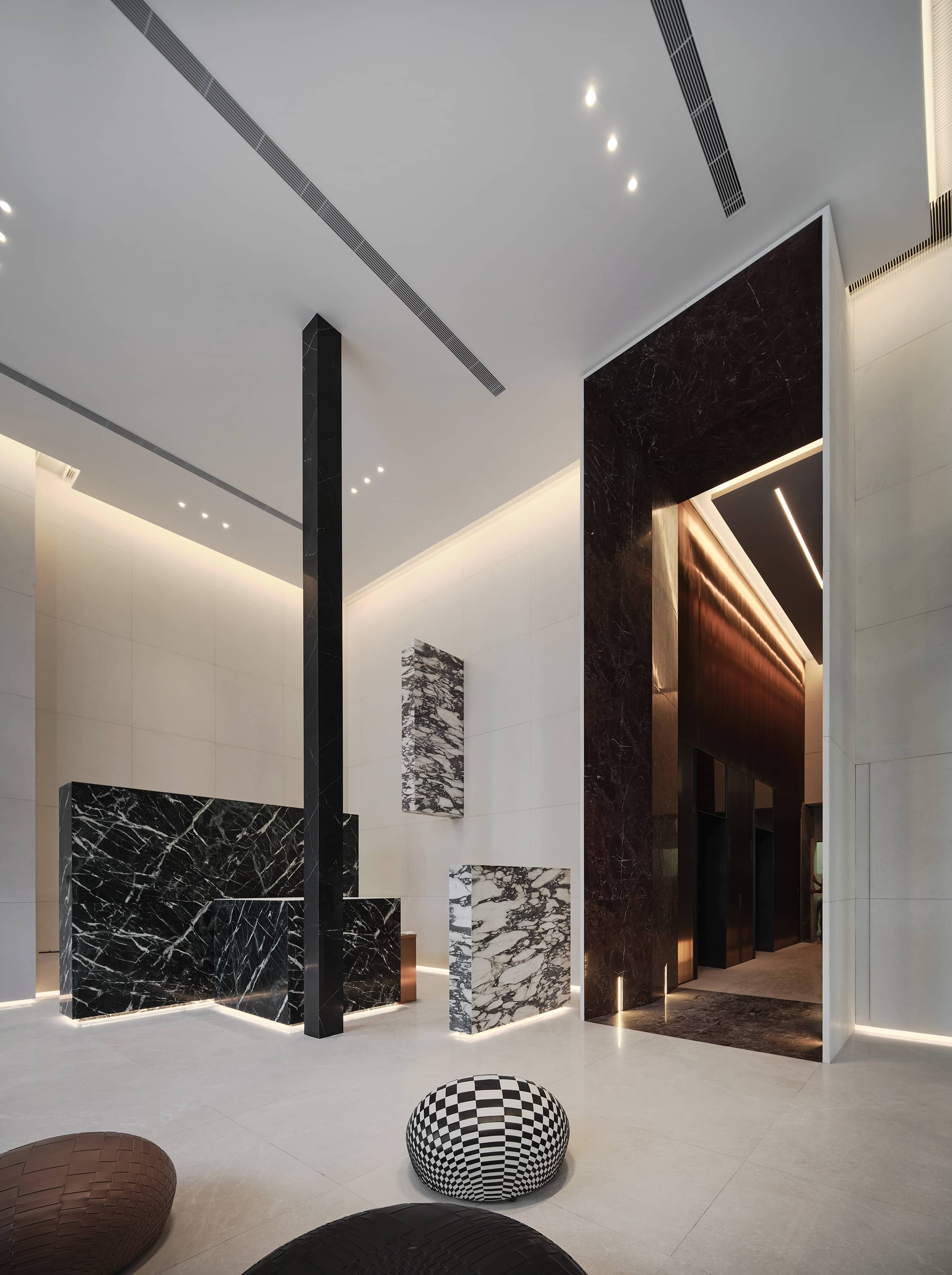 Tiffany House, Macau — Macau, China: lighting design view 7 of 9, by Lichtvision