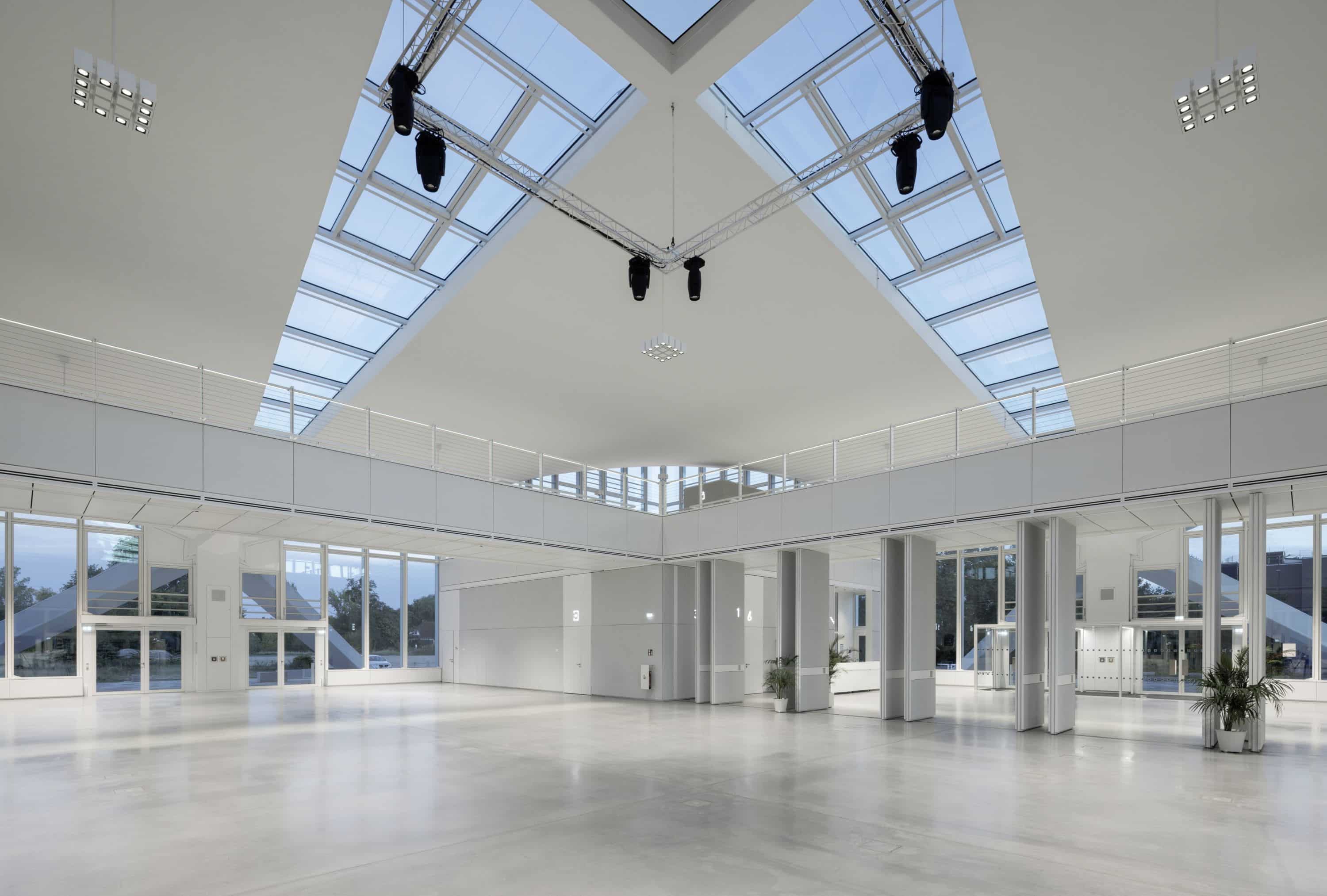 Hyparschale Magdeburg — Germany: lighting design view 3 of 7, by Lichtvision