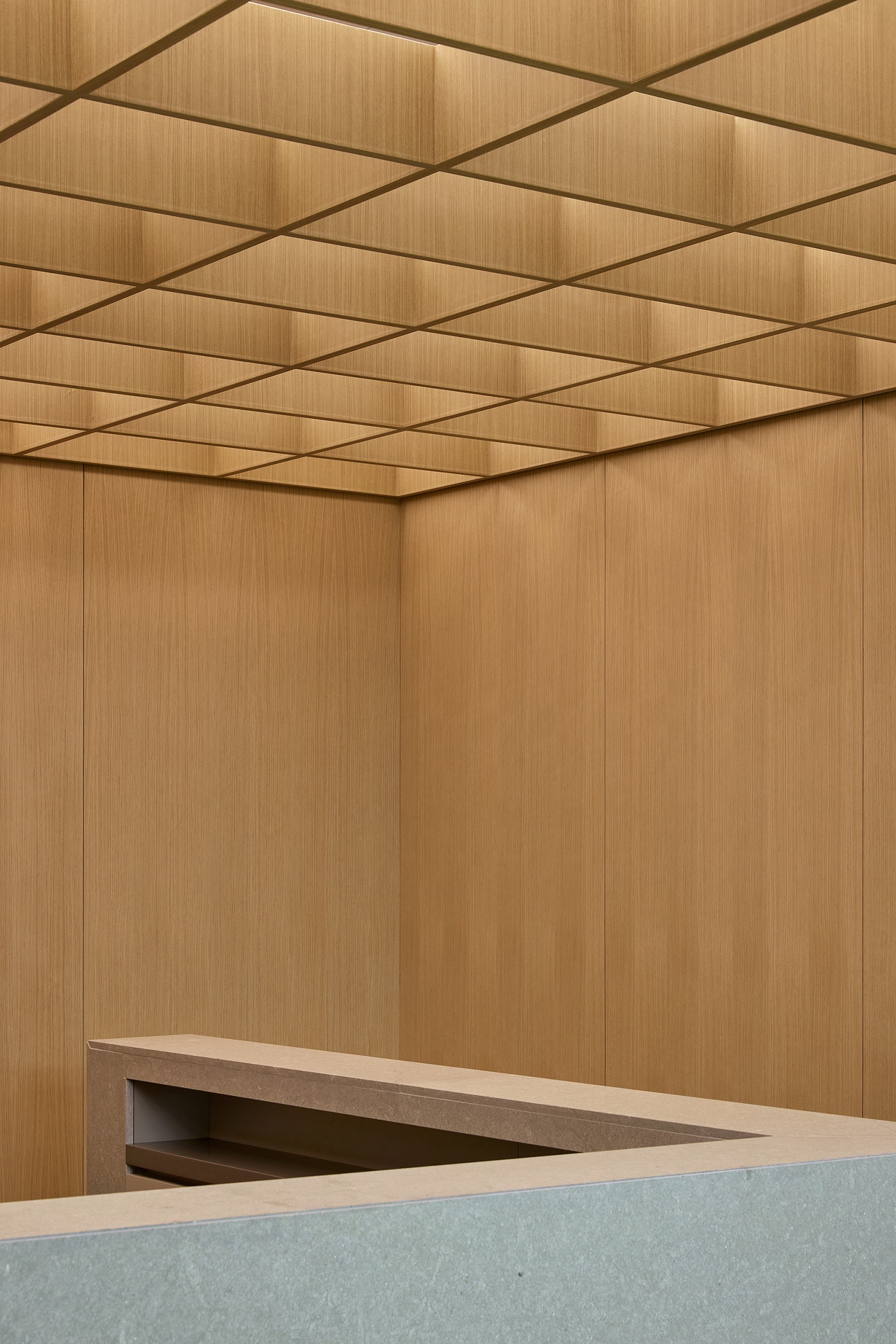 Café H In The Hyundai Mokdong, Seoul — Seoul, South Korea: lighting design view 3 of 3, by Lichtvision
