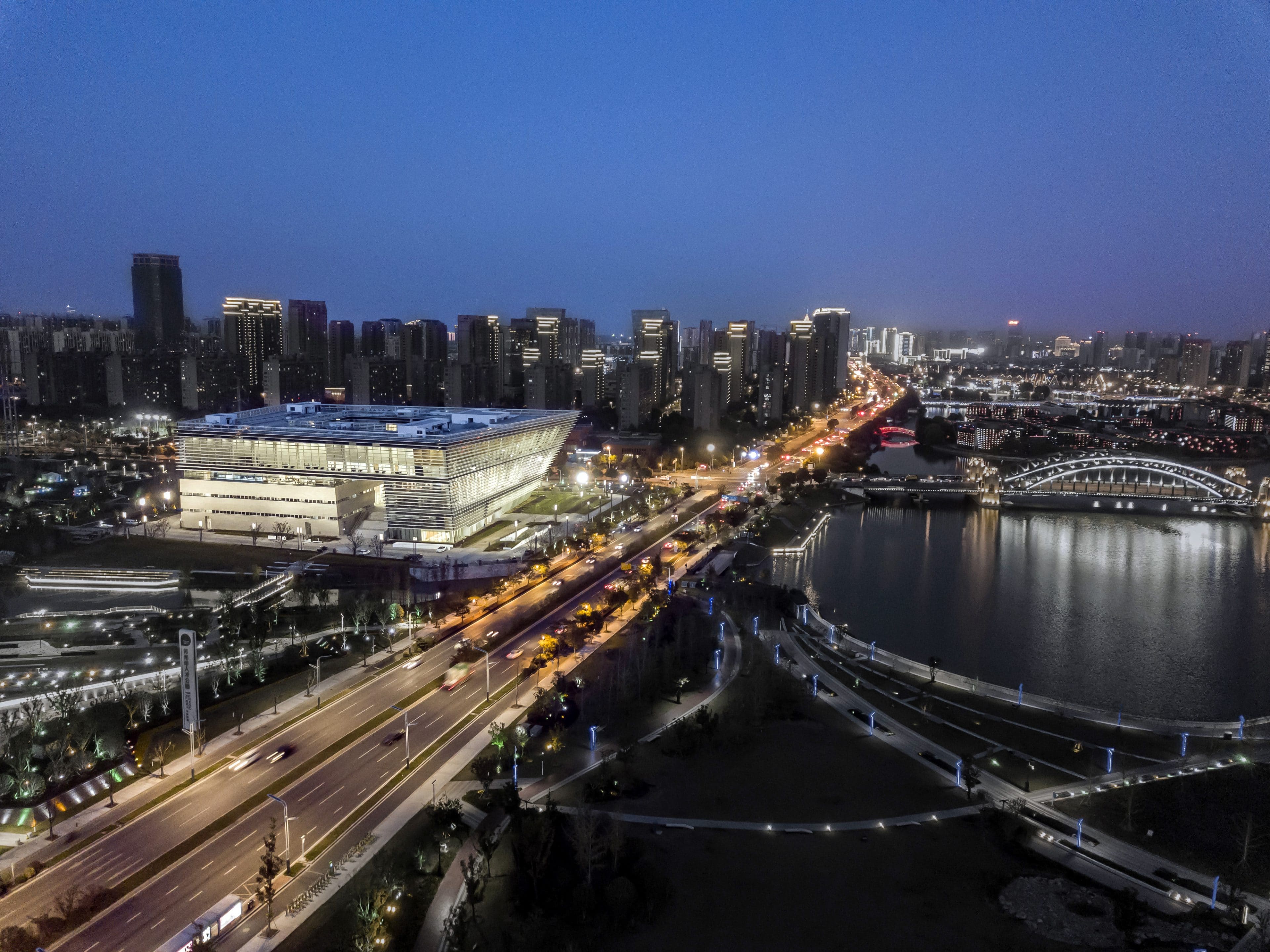Suzhou No. 2 Library — China: lighting design view 3 of 4, by Lichtvision