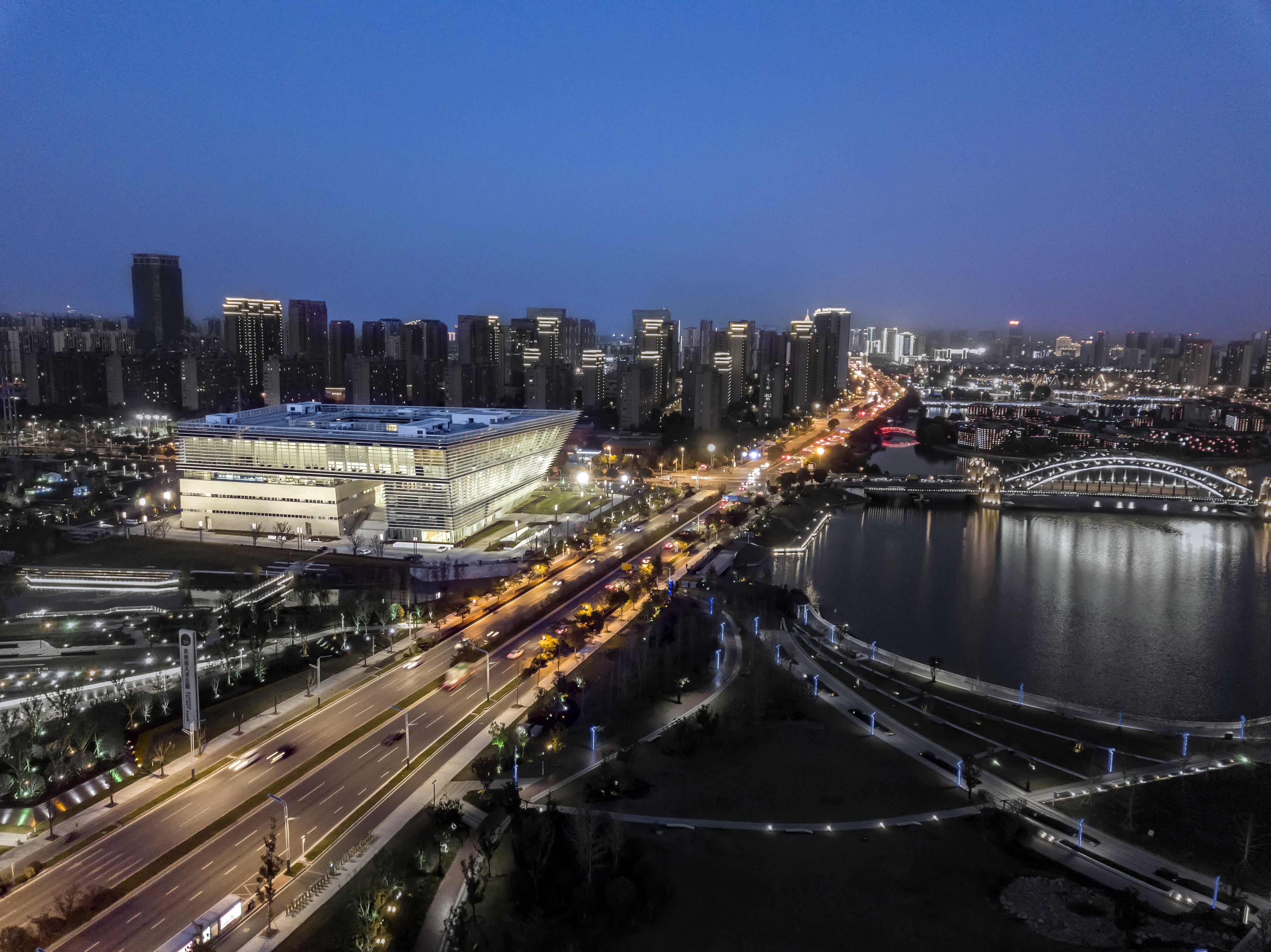 Suzhou No. 2 Library — China: lighting design view 4 of 4, by Lichtvision