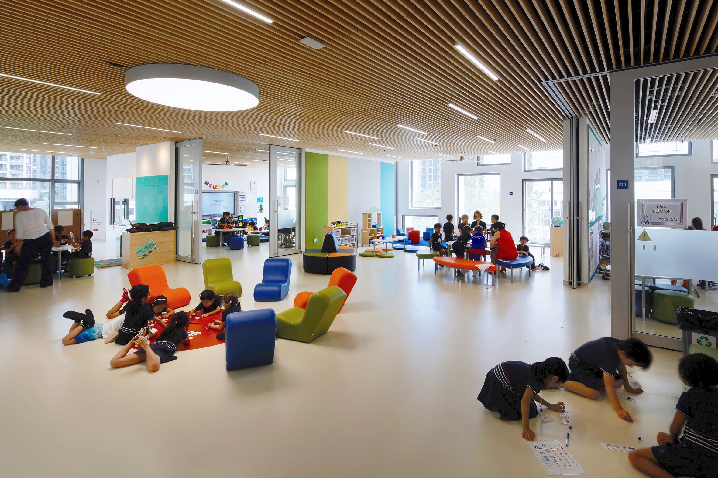 French International School — China: lighting design view 6 of 11, by Lichtvision