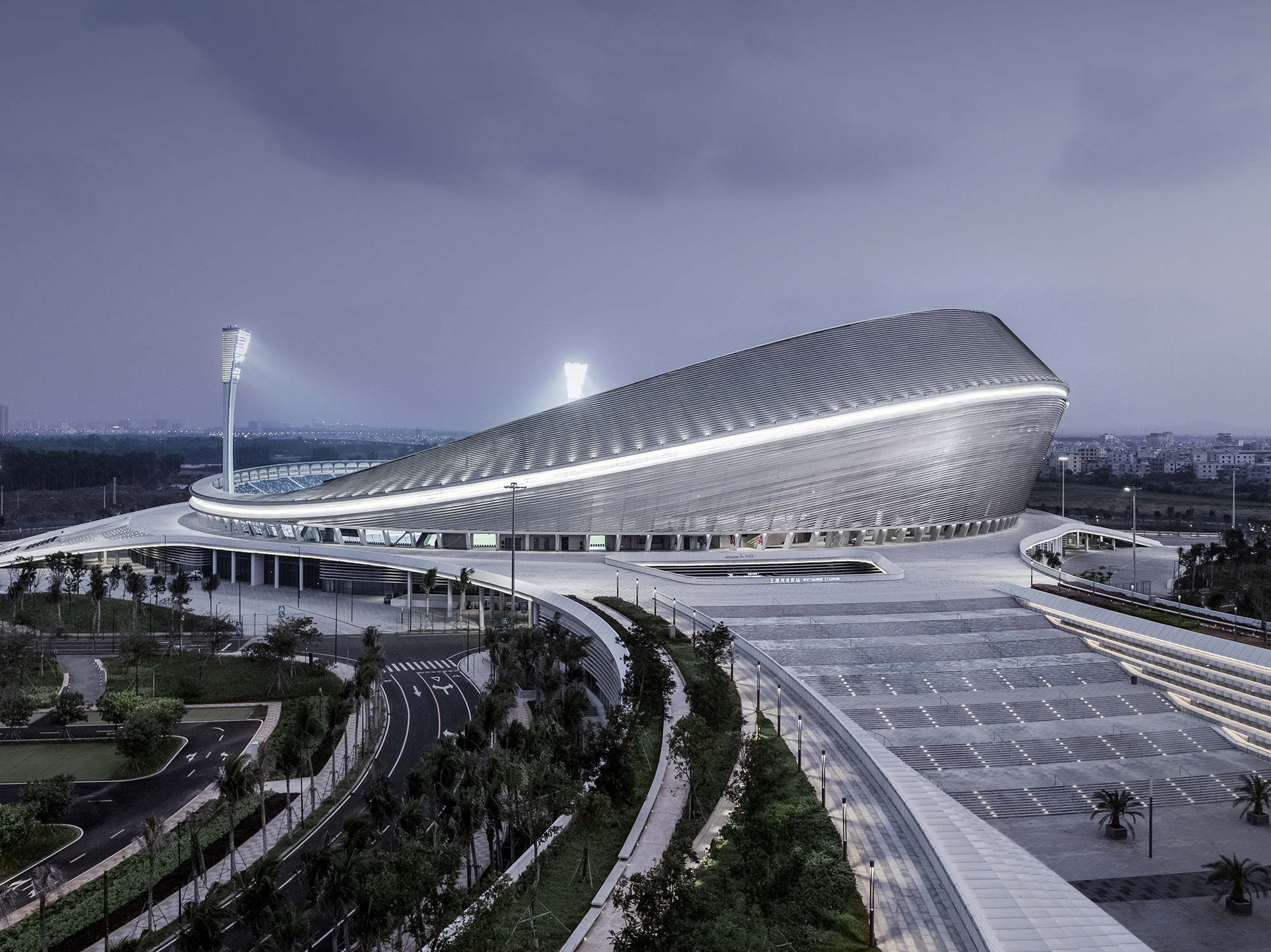 Wuyuanhe Stadium — China: architectural lighting design by Lichtvision (architecture by gmp Architekten)