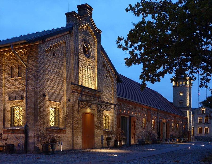 Gutshof Britz — Germany: lighting design view 3 of 6, by Lichtvision