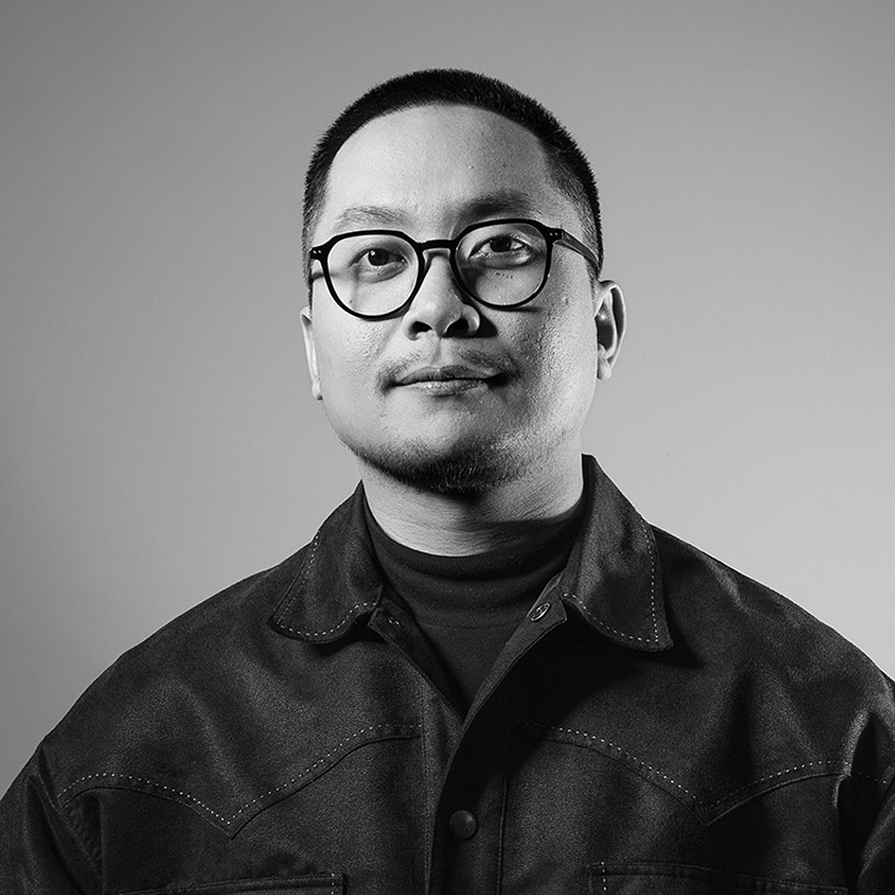 Portrait of Cris Batula, Senior Lighting Designer at Lichtvision