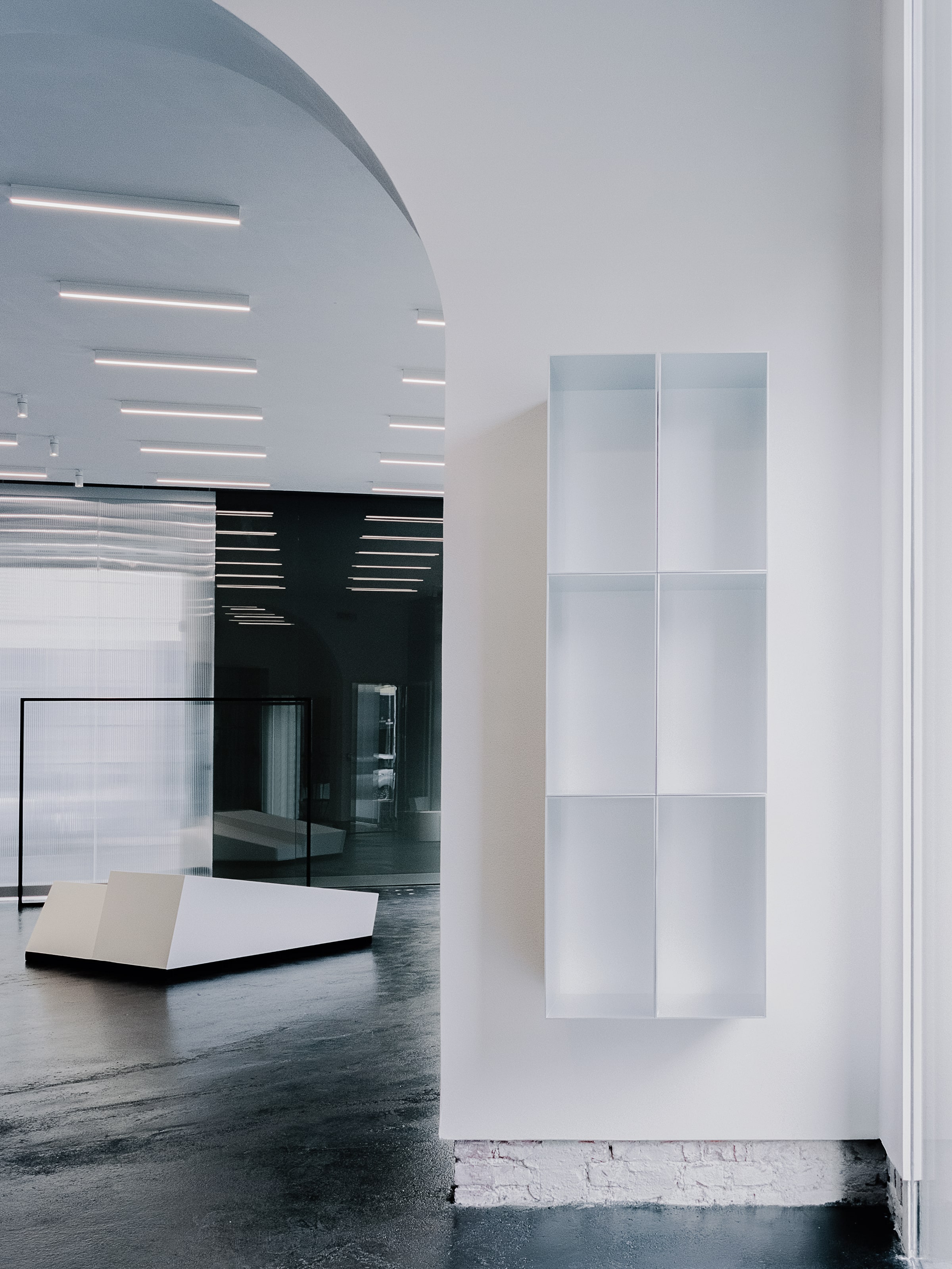 Antonioli Store — Germany: architectural lighting design by Lichtvision (architecture by Casper Mueller Kneer)
