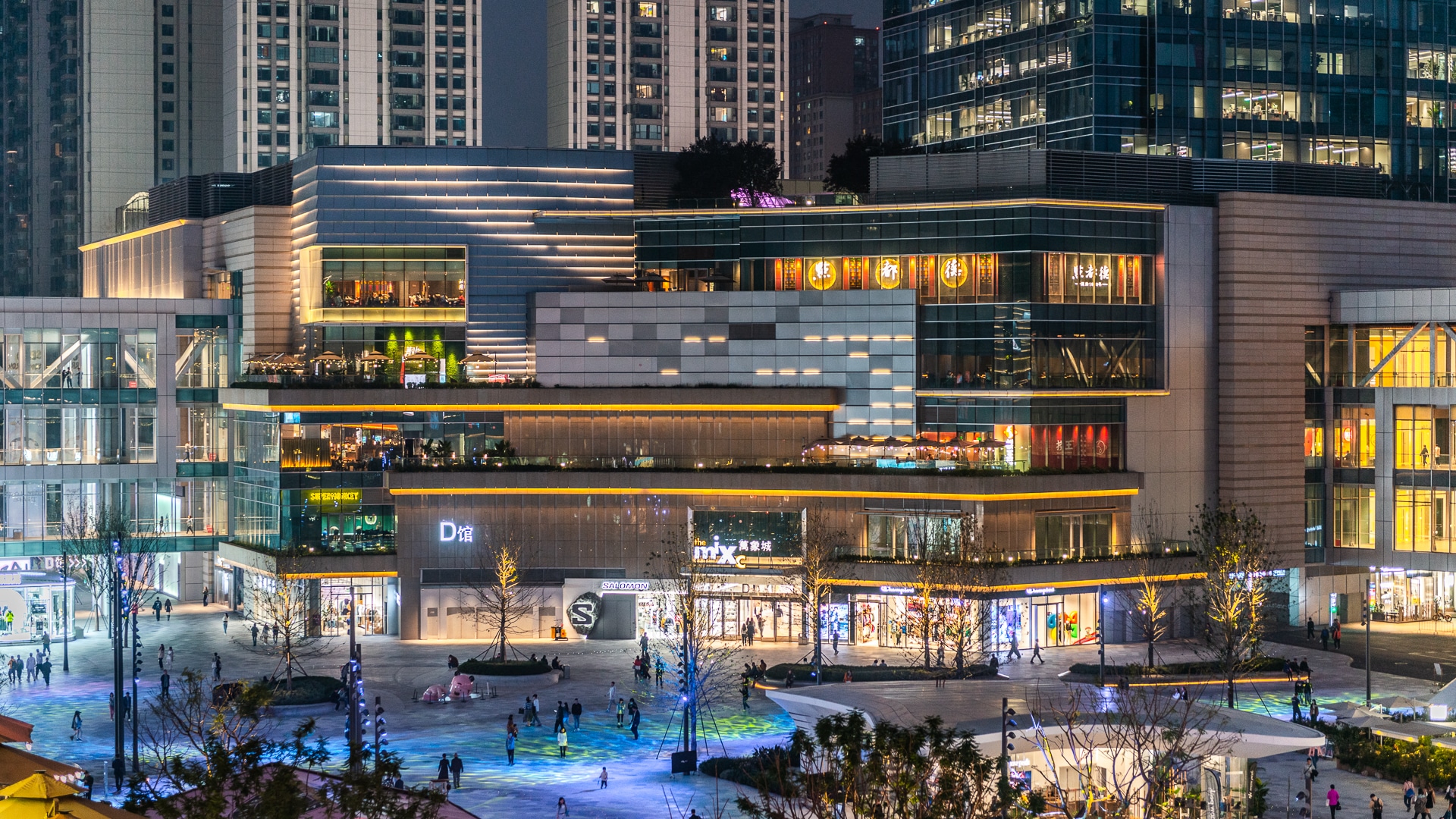 The MixC Chengdu Central Square — China: lighting design view 4 of 9, by Lichtvision