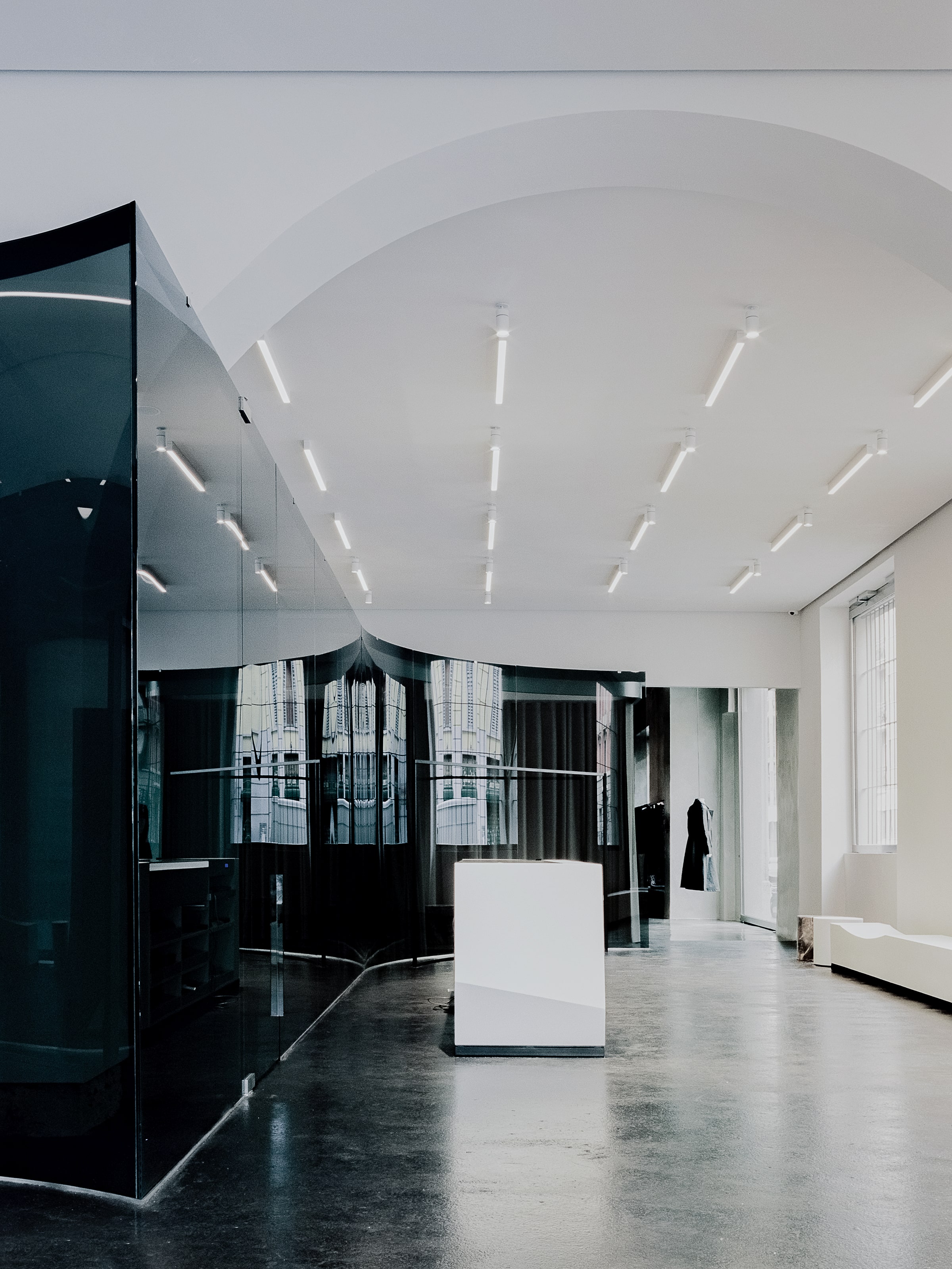 Antonioli Store — Germany: lighting design view 2 of 3, by Lichtvision
