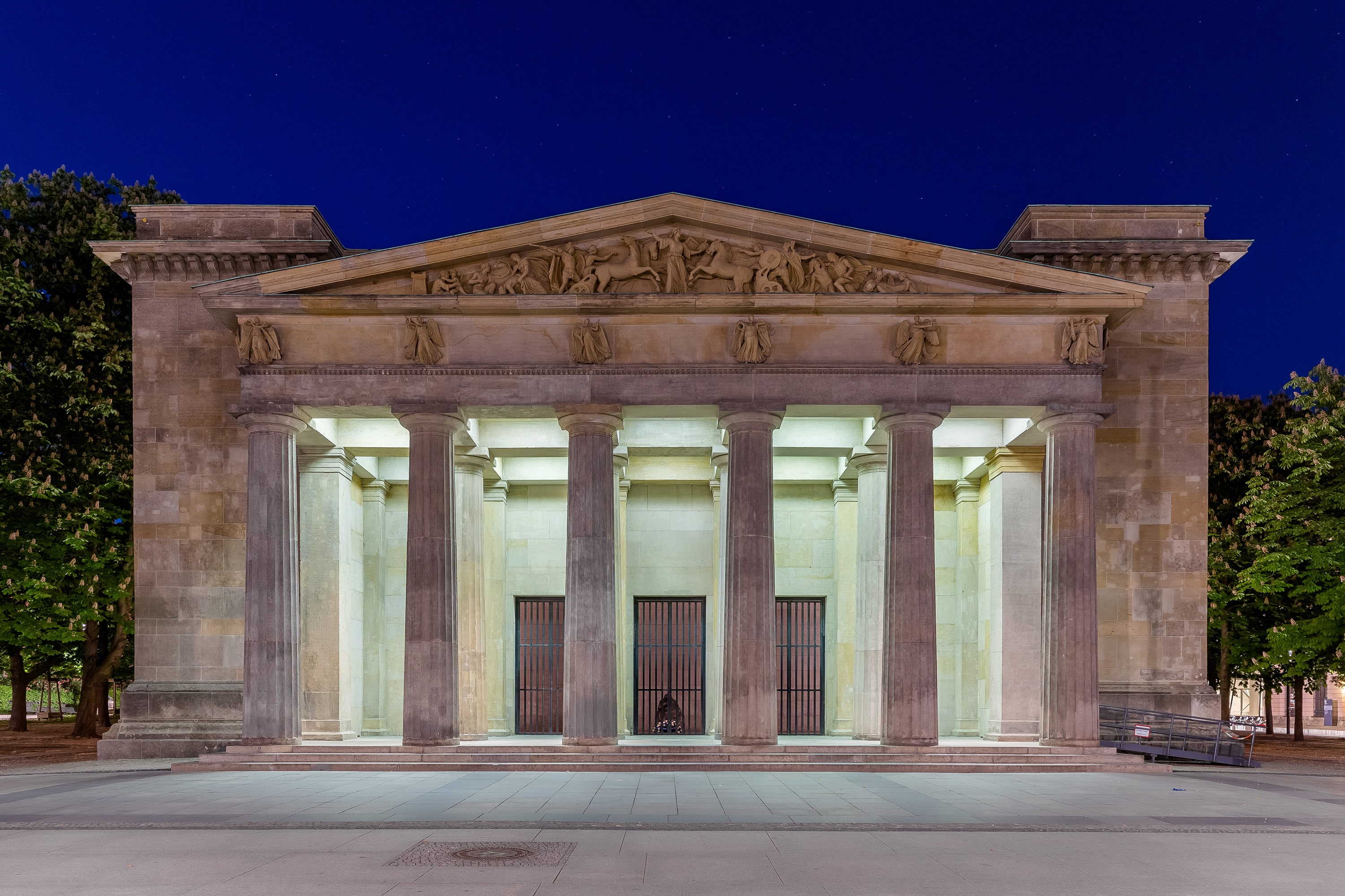 Neue Wache — Berlin, Germany: lighting design view 2 of 2, by Lichtvision