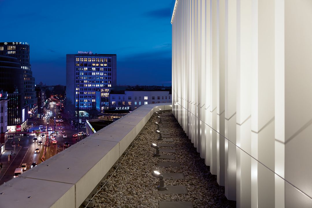Zoom Berlin - Facade Lighting Design — Berlin, Germany: lighting design view 3 of 7, by Lichtvision