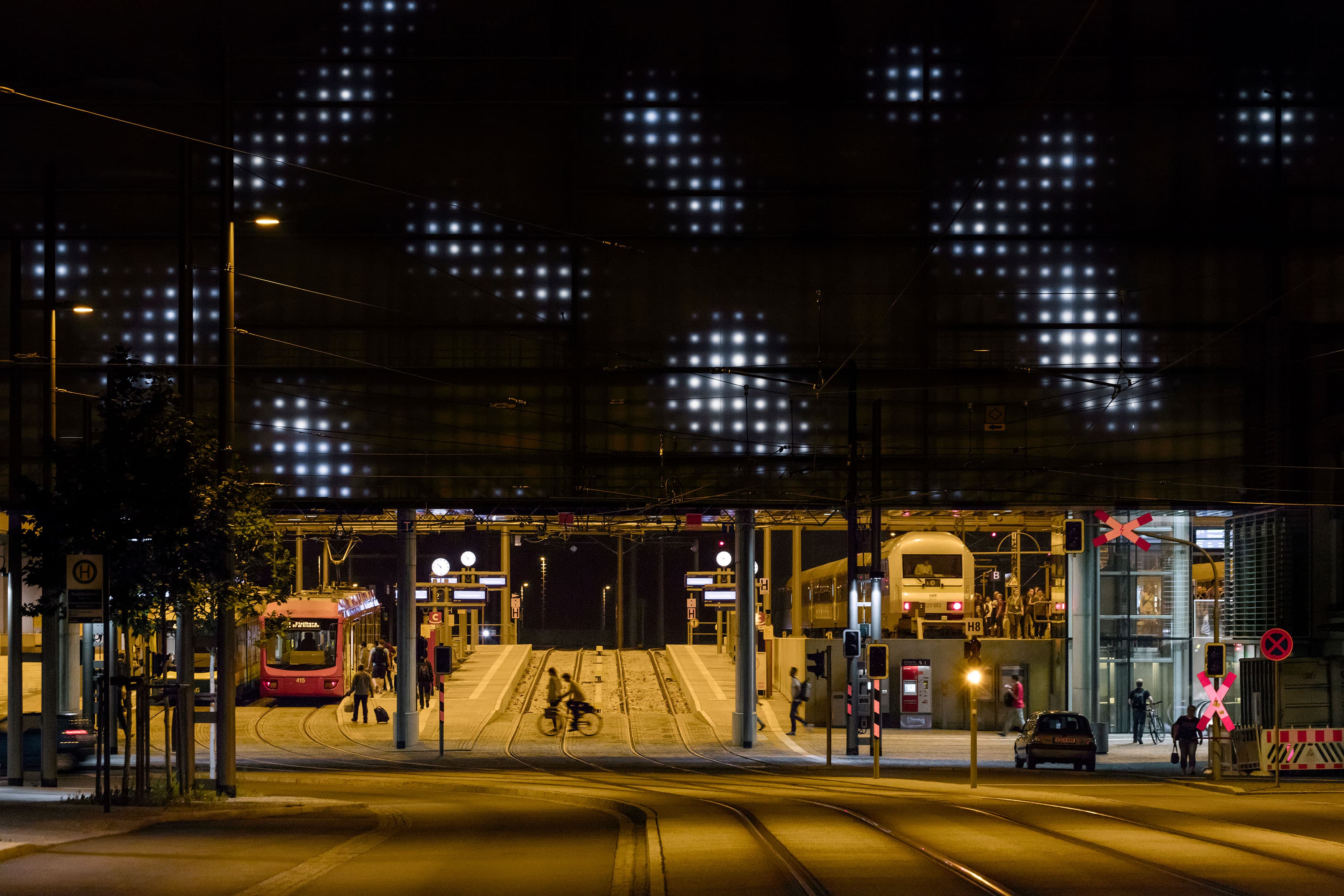 Swarm Study / Ix — Germany: lighting design view 4 of 7, by Lichtvision