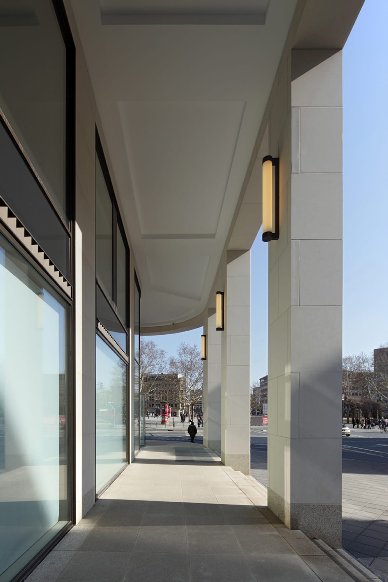 Opernturm Frankfurt — Germany: lighting design view 8 of 8, by Lichtvision