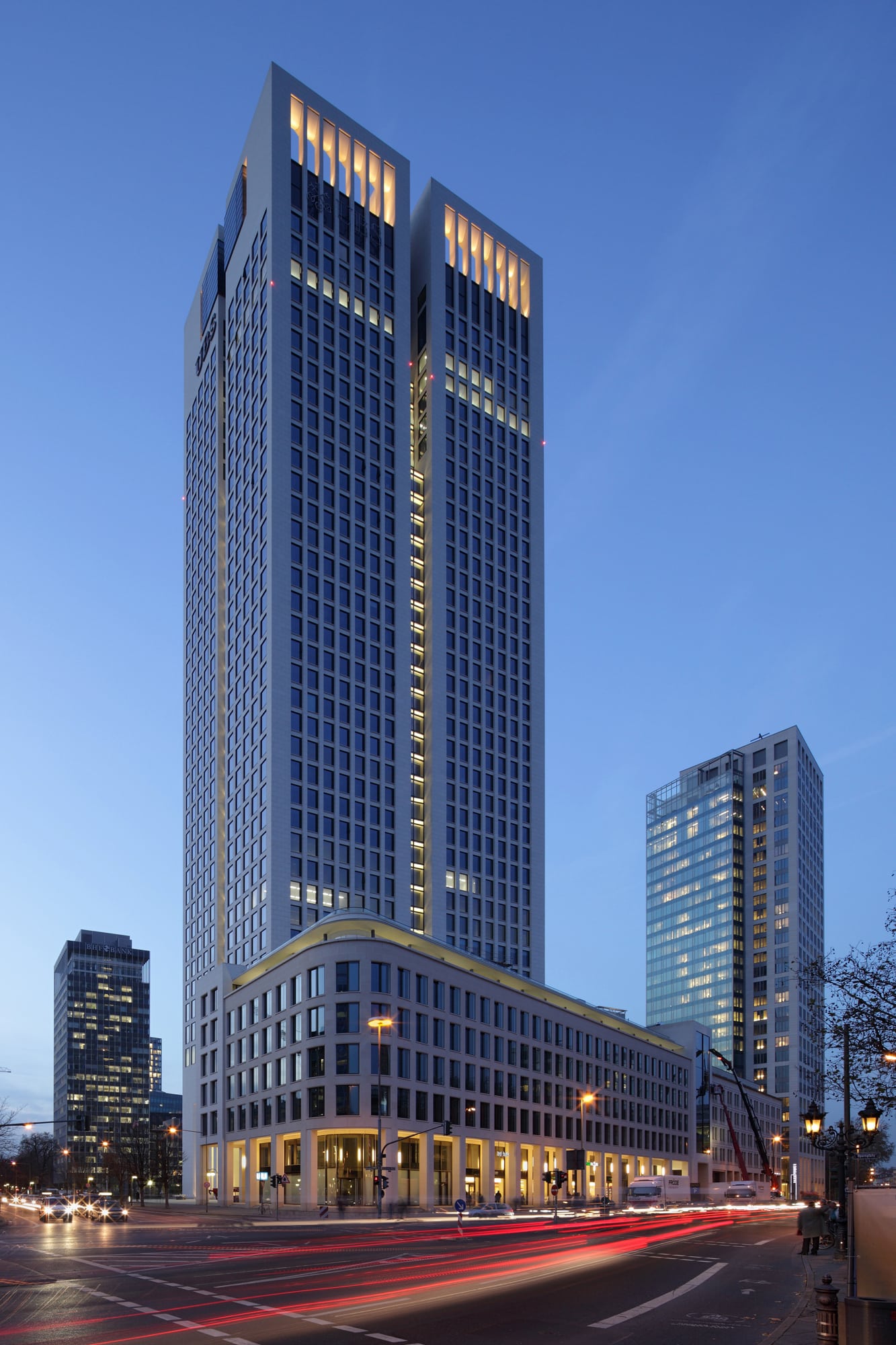 Opernturm Frankfurt — Germany: lighting design view 5 of 8, by Lichtvision
