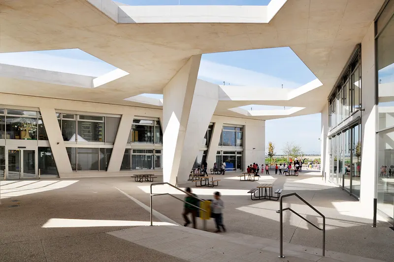 German School Madrid — daylighting concept by Lichtvision
