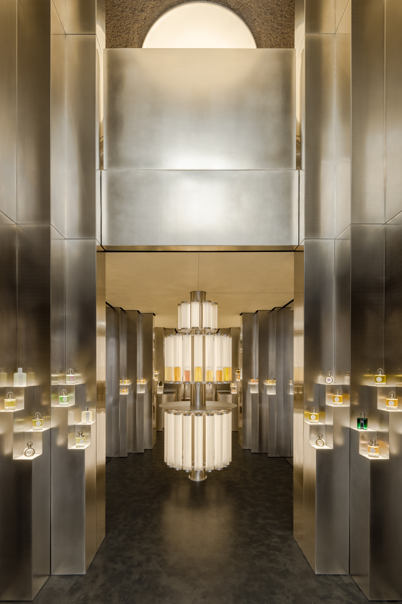 Shop & Mall lighting design — Paris