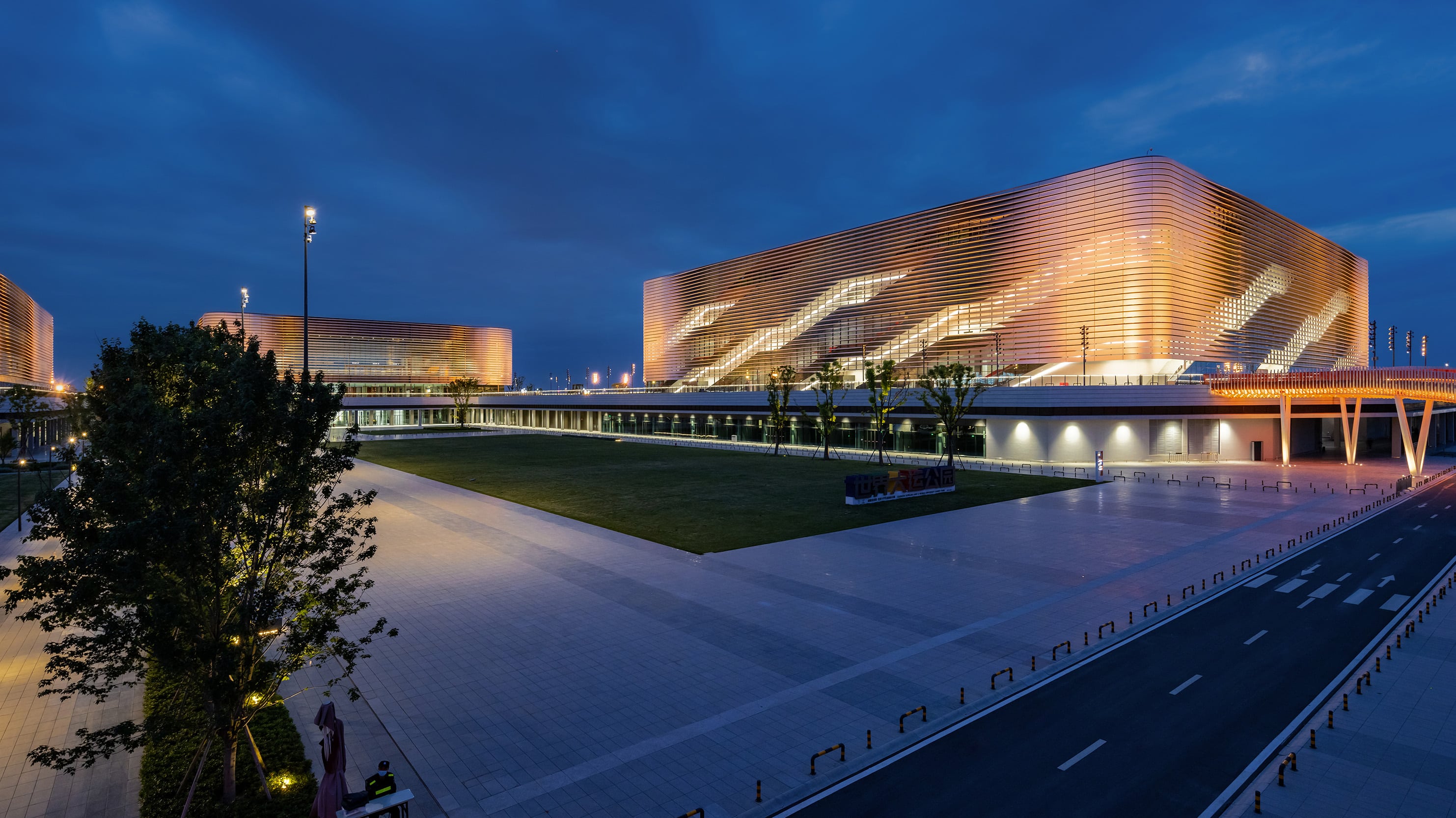 Dong'An Lake Sports Center — China: lighting design view 2 of 6, by Lichtvision