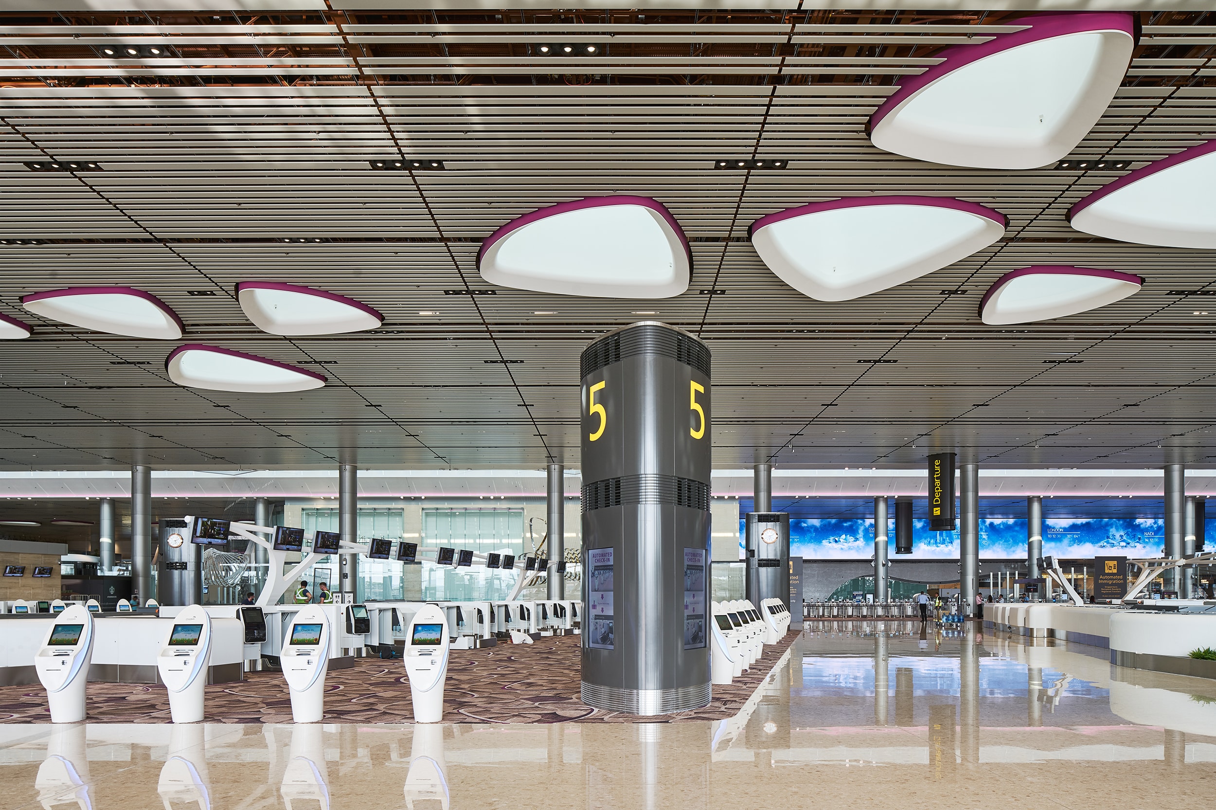 Terminal 4 Changi Airport — Singapore: lighting design view 8 of 8, by Lichtvision
