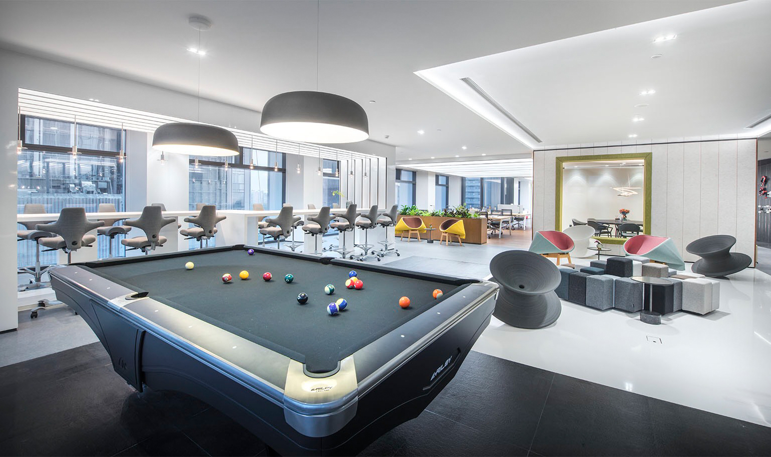 Dachong Showroom Office — China: lighting design view 3 of 7, by Lichtvision