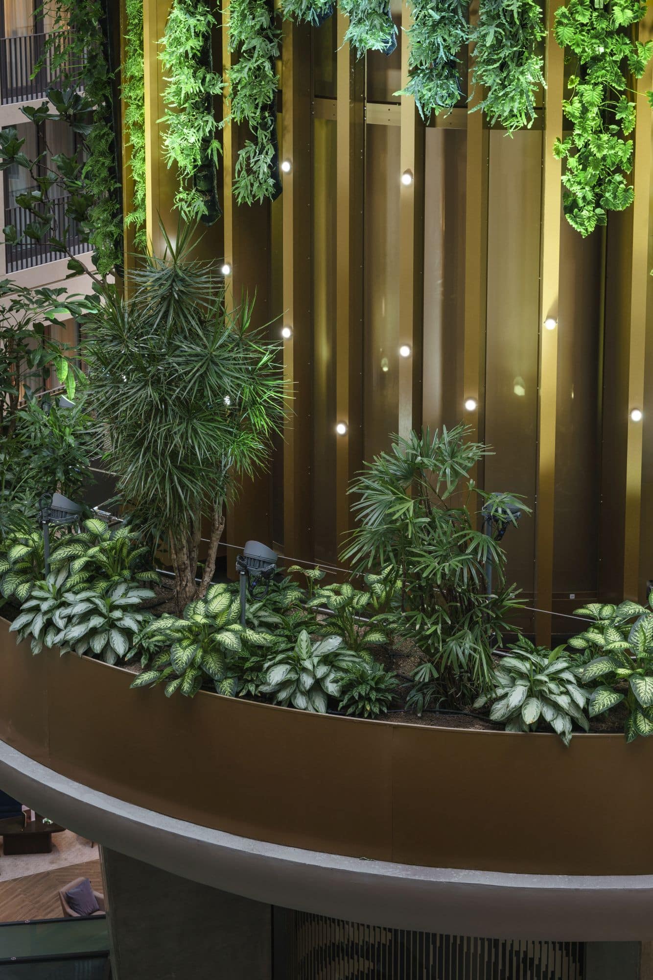 The Living Tree at the Radisson — Germany: lighting design view 4 of 6, by Lichtvision