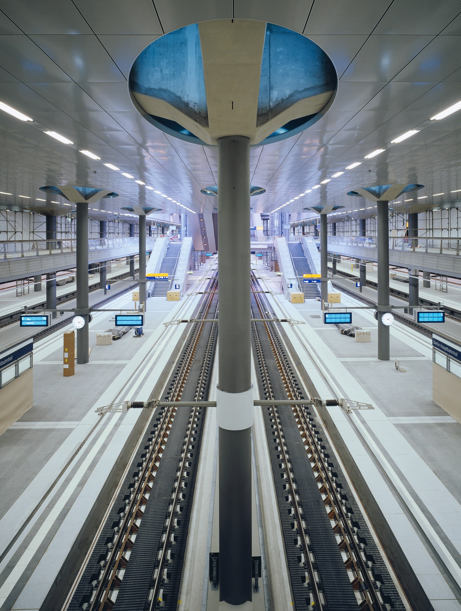 Berlin Central Station — Berlin, Germany: lighting design view 5 of 5, by Lichtvision