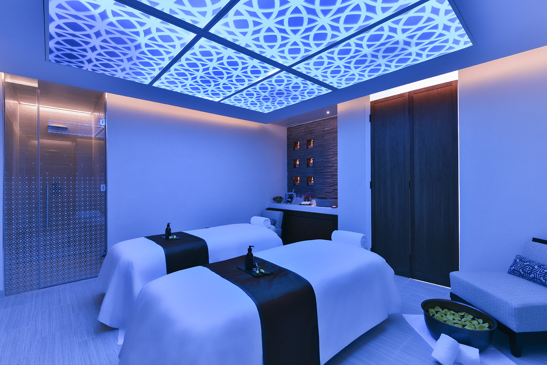 Alwadi Hotel Doha — Doha, Qatar: lighting design view 8 of 10, by Lichtvision